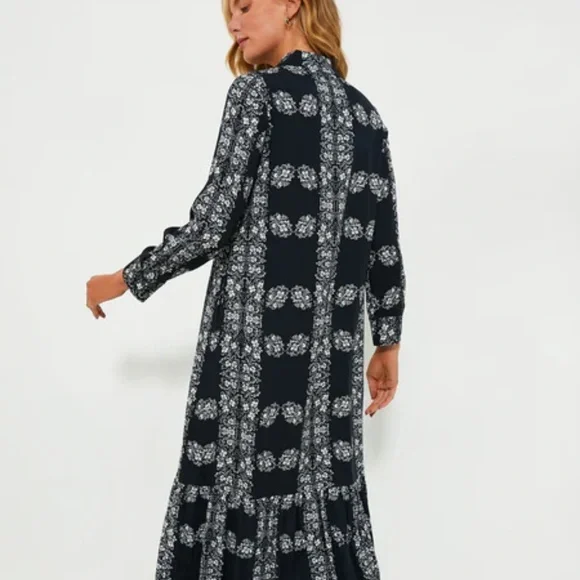 Tuckernuck Hyacinth House Navy Floral Millet Shirt Dress - Picture 6 of 8